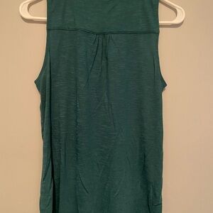 White House black marker teal tank, excellent condition; size small
